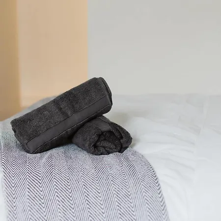 Bright 3-bed Flat By & Centre 公寓