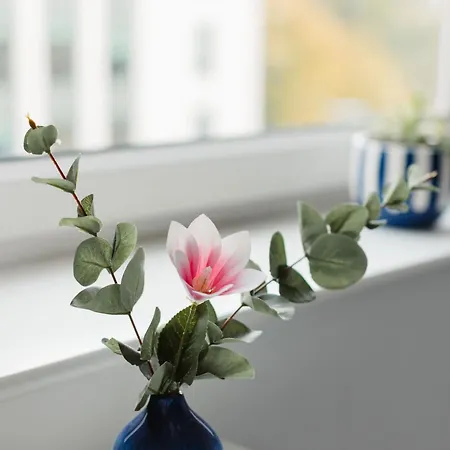 Bright 3-bed Flat By & Centre Leeds