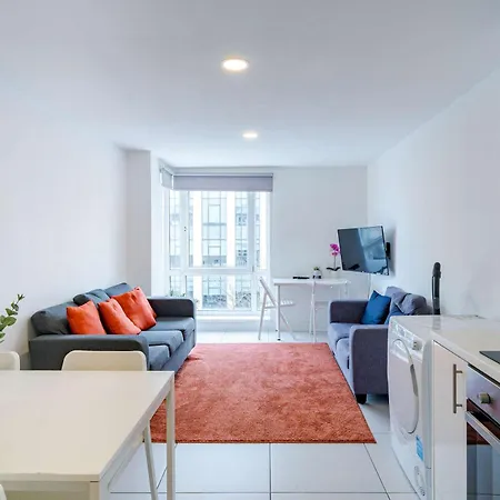 Modern 3-bedroom In Leeds Centre - Sleeps 6 Appartement *