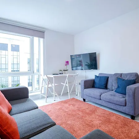 Apartman Modern 3-bedroom In Leeds Centre - Sleeps 6 Elland