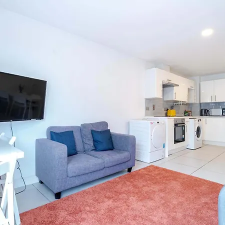 Modern 3-bedroom In Leeds Centre - Sleeps 6 Апартаменты