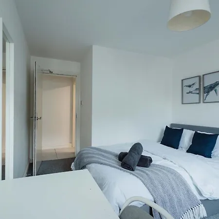 Apartment Bright 3-bed Flat By & Centre Leeds (West Yorkshire)