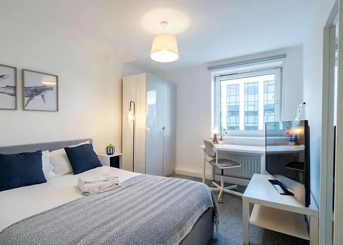 Daire Modern 3-bedroom In Leeds Centre - Sleeps 6 Elland