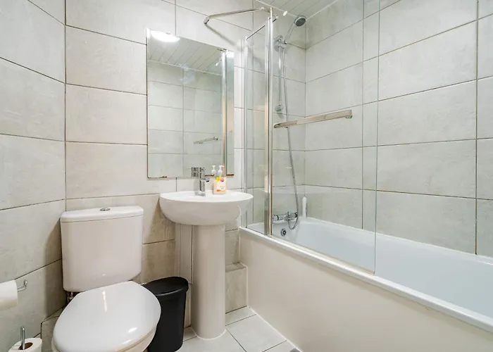 Modern 3-bedroom In Leeds Centre - Sleeps 6 Daire *